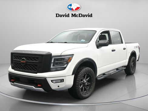 Used 2022 Nissan Titan PRO-4X w/ Pro-4x Utility Package AWD/4WD image 22