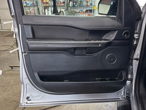 Used 2020 Ford Expedition XL AWD/4WD image 11