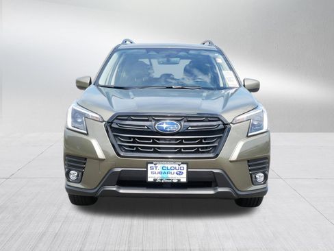 Certified 2024 Subaru Forester Premium AWD/4WD image 2