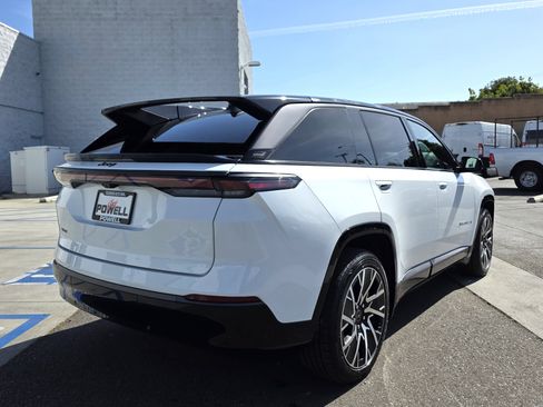 New 2025 Jeep Wagoneer S Limited image 5