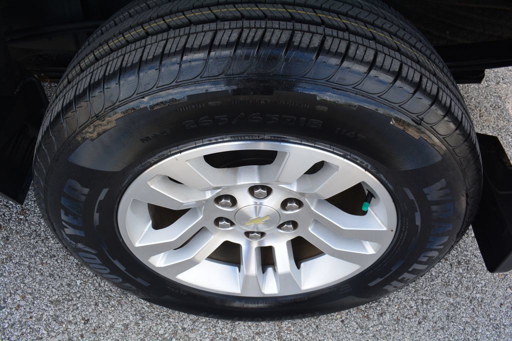 Used 2018 Chevrolet Silverado 1500 LT w/ All Star Edition AWD/4WD image 23