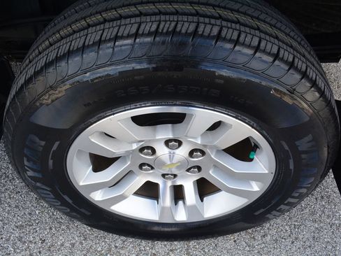 Used 2018 Chevrolet Silverado 1500 LT w/ All Star Edition AWD/4WD image 23