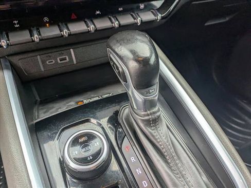 Used 2023 Chevrolet Colorado ZR2 w/ ZR2 Convenience Package III AWD/4WD image 11