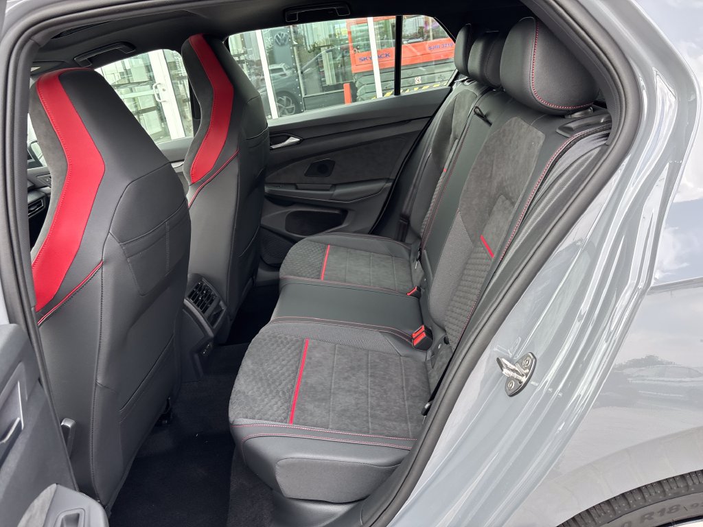 New 2026 Volkswagen GTI SE FWD image 24
