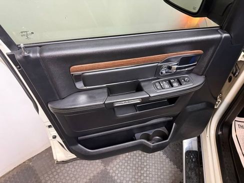 Used 2016 RAM 1500 Laramie w/ Convenience Group image 19
