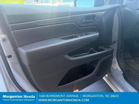 Used 2025 Honda Odyssey Sport-L image 11