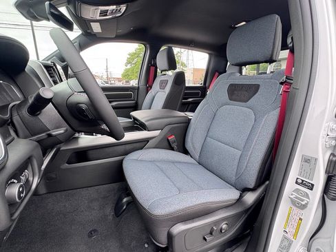 New 2026 RAM 1500 Big Horn AWD/4WD image 13