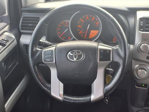 Used 2011 Toyota 4Runner SR5 image 10