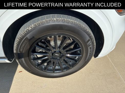 Used 2023 Genesis GV70 2.5T w/ Cargo Package AWD/4WD image 15