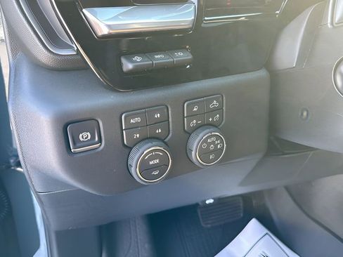 New 2026 Chevrolet Silverado 1500 High Country AWD/4WD image 25