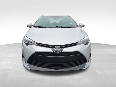 Used 2017 Toyota Corolla XLE image 7