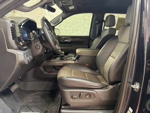 Used 2023 Chevrolet Silverado 1500 ZR2 w/ Technology Package image 25