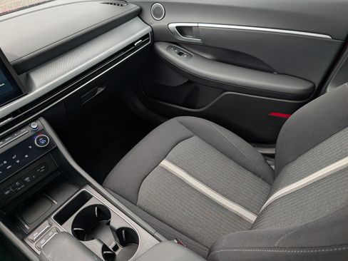 Certified 2026 Hyundai Sonata SEL FWD image 11