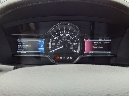 Used 2015 Lincoln MKS AWD w/ Equipment Group 101A image 18