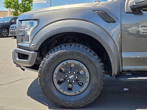 Used 2018 Ford F150 Raptor w/ Equipment Group 802A Luxury AWD/4WD image 5