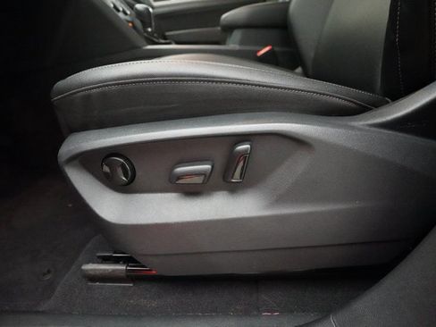 Used 2019 Volkswagen Atlas SE image 30