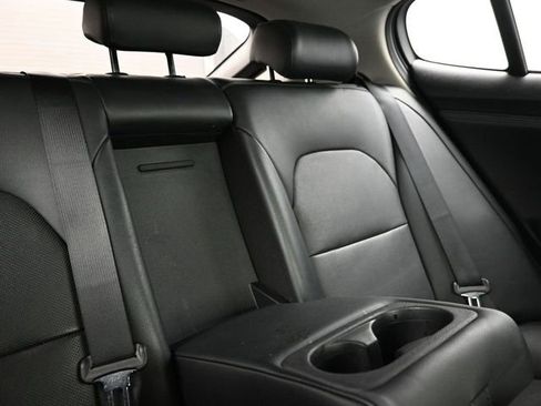 Used 2019 Kia Stinger image 22