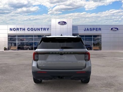 New 2026 Ford Explorer Active RWD image 7