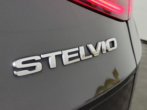 Used 2019 Alfa Romeo Stelvio Ti Lusso w/ Quick Order Package 22X Lusso image 25