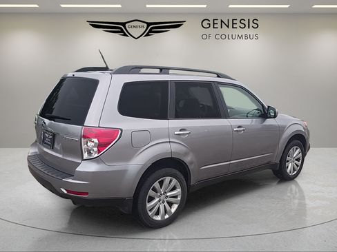 Used 2011 Subaru Forester 2.5X Premium w/ All-Weather Pkg AWD/4WD image 5
