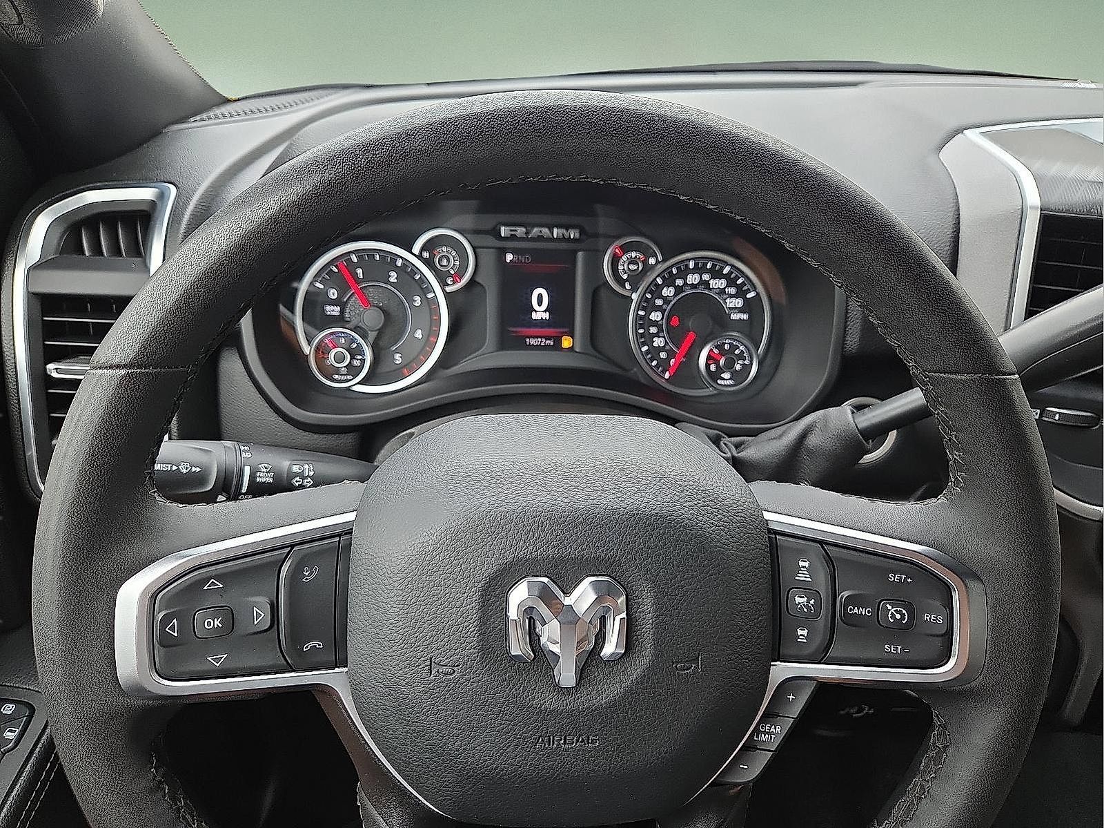 Used 2025 RAM 2500 Big Horn AWD/4WD image 24