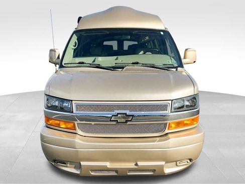 Used 2013 Chevrolet Express 2500 Extended image 12