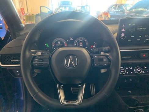 Used 2025 Acura ADX A-Spec image 16