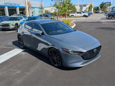 Used 2019 MAZDA MAZDA3 Hatchback w/ Premium Package image 2
