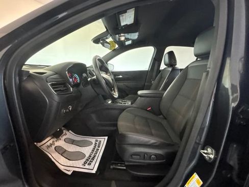 Used 2023 Chevrolet Equinox RS AWD/4WD image 3