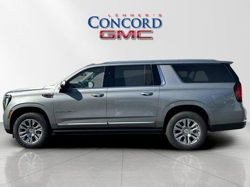 New 2026 GMC Yukon XL Denali w/ Sun & Power Step Package AWD/4WD image 7
