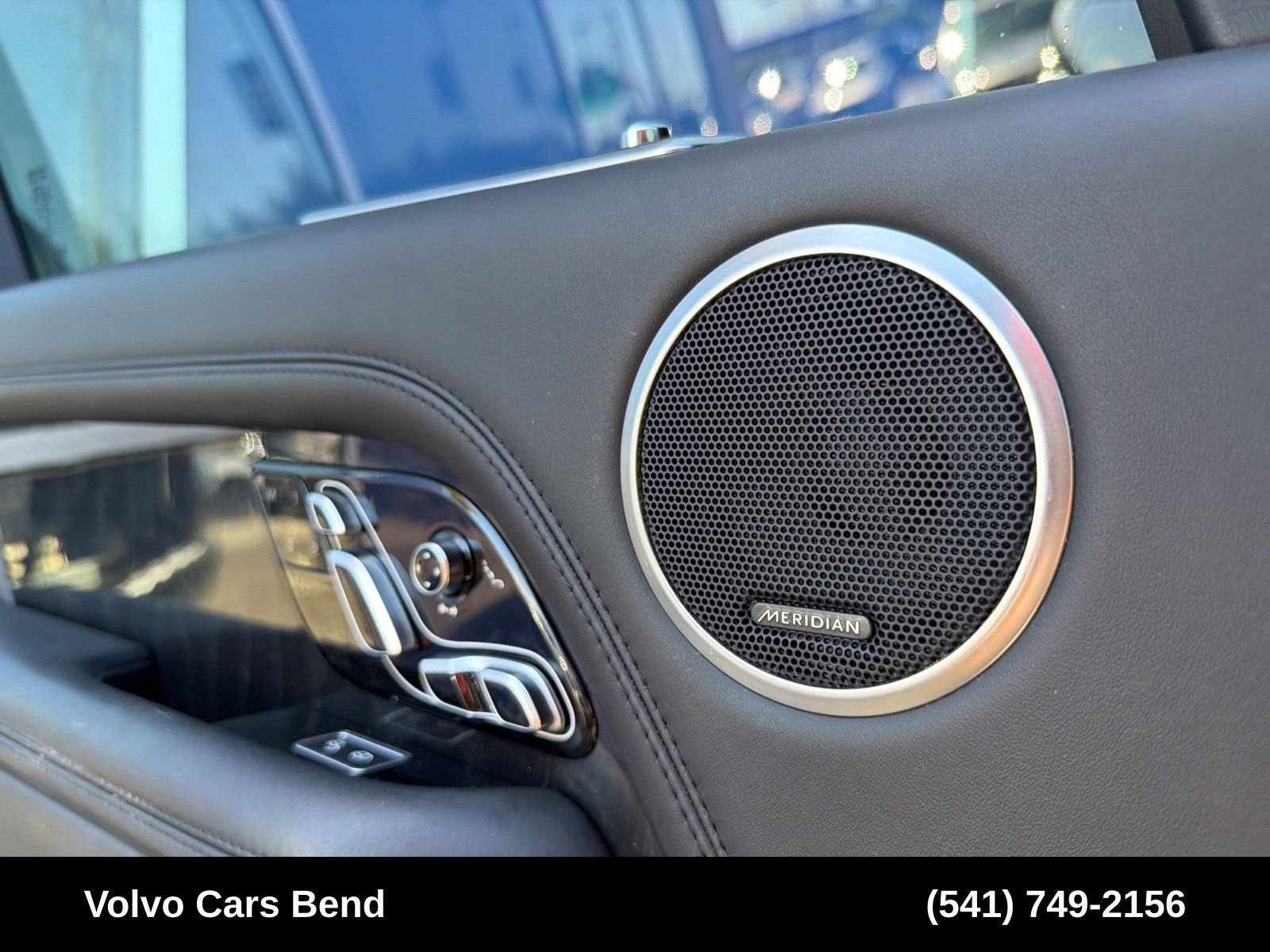 Used 2018 Land Rover Range Rover Autobiography AWD/4WD image 16
