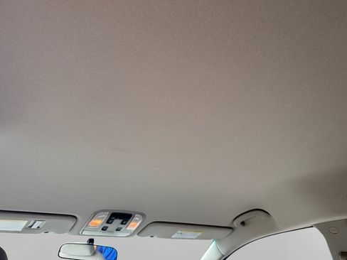 Used 2019 Kia Sedona LX FWD image 22