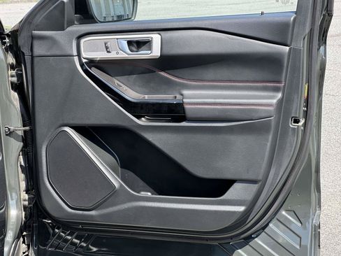 Used 2023 Ford Explorer ST-Line AWD/4WD image 8
