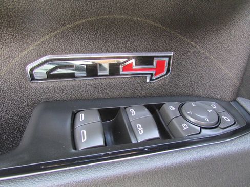 Used 2025 GMC Sierra 1500 AT4 AWD/4WD image 21