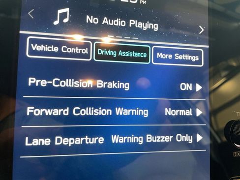 Used 2024 Subaru Crosstrek 2.0i Premium image 6