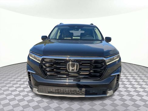 Used 2023 Honda Pilot Elite image 9