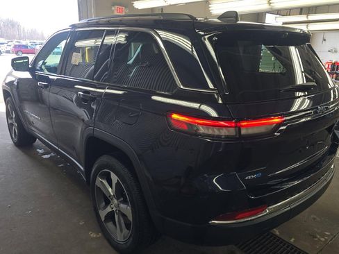 Used 2024 Jeep Grand Cherokee Limited 4xe w/ Luxury Tech Group II image 6