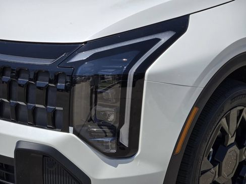 New 2026 Kia Sportage X-Line AWD/4WD image 6