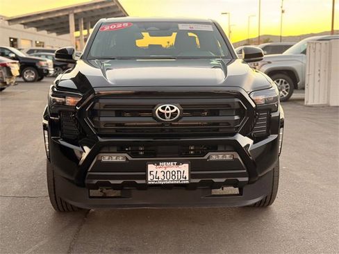 Used 2025 Toyota Tacoma SR5 image 2