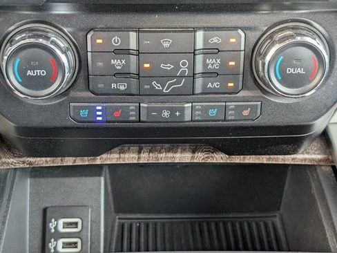Used 2018 Ford F250 Lariat w/ Lariat Ultimate Package AWD/4WD image 19