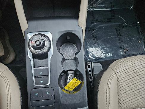 Certified 2020 Ford Escape SEL image 23