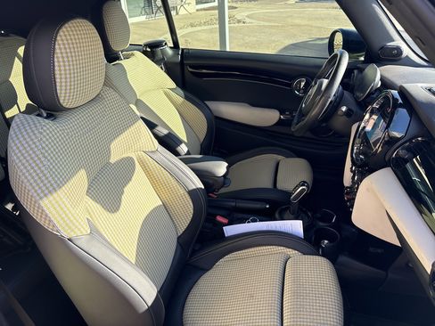 Used 2023 MINI Cooper S image 32