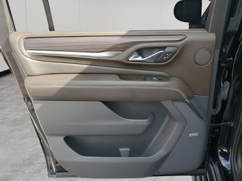 Certified 2023 GMC Yukon XL Denali AWD/4WD image 18