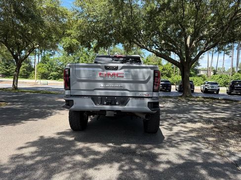 Used 2025 GMC Sierra 2500 AT4 w/ AT4 Premium Plus Package AWD/4WD image 6