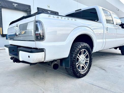 Used 2016 Ford F250 Platinum w/ Platinum Package AWD/4WD image 25