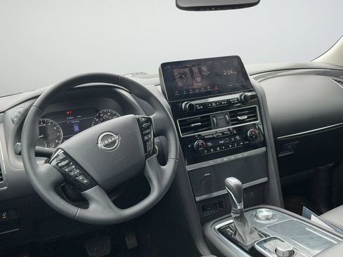 Certified 2023 Nissan Armada SV w/ Cargo Package AWD/4WD image 19