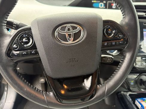 Used 2019 Toyota Prius XLE w/ Advanced Technology Package FWD image 7
