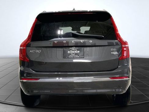 Certified 2023 Volvo XC90 B6 Ultimate w/ Lounge Package image 5