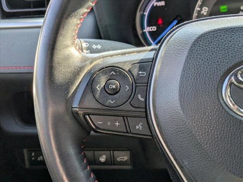 Used 2021 Toyota RAV4 SE w/ Weather & Moonroof Package image 19