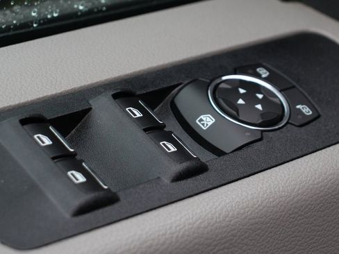 Used 2022 Ford F250 XL w/ STX Appearance Package image 15